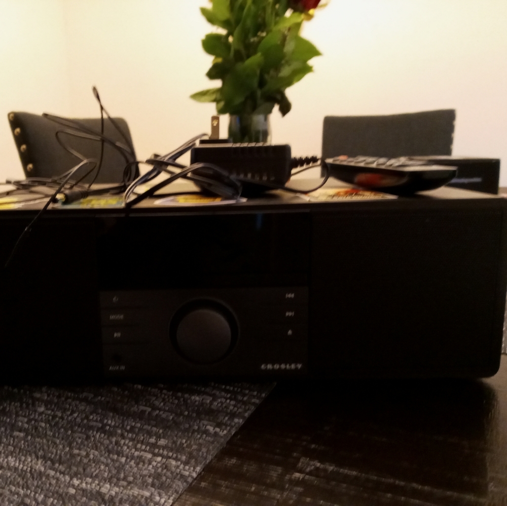 Crosley blueTooth sound system. and FM